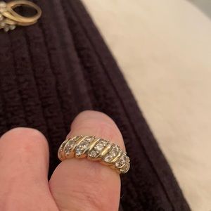 Diamond and 14k gold ring